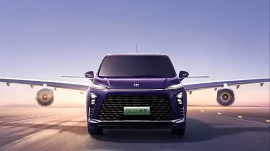 Новый Buick GL8 стал доступнее: гибрид с запасом хода 142 км