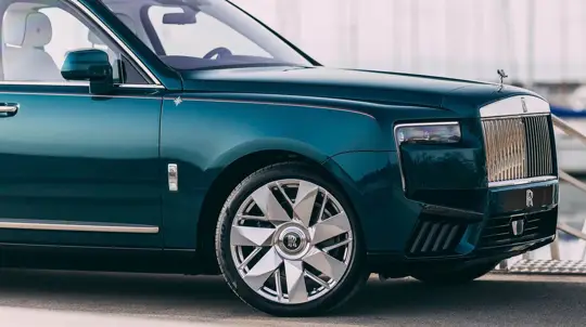 Роскошь, которой не бывает слишком много: Rolls-Royce опять превзошел себя