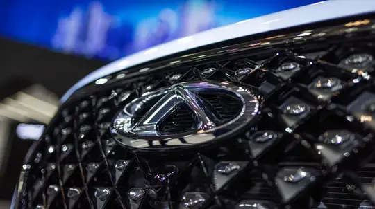 Юбилейная Chery Tiggo готовится к выходу в свет: первые снимки и подробности