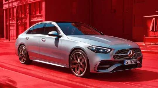 Прощай, монотонность: электрический Mercedes C-Class вносит разнообразие в линейку EQ