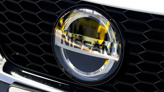 Nissan выпустил внедорожный X-Trail и «гоночный» седан Sentra