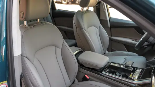 Чистота в машине начинается не с тряпки: как отмыть грязный салон