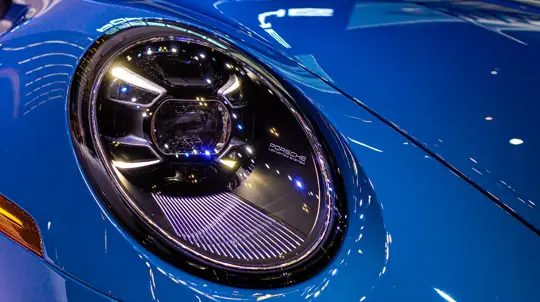 ГИБДД накажет каждого водителя: почему теперь будут изучать фары всех машин