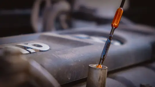 Механики в шоке от таких рекомендаций: автопроизводители подталкивают к неоправданной экономии