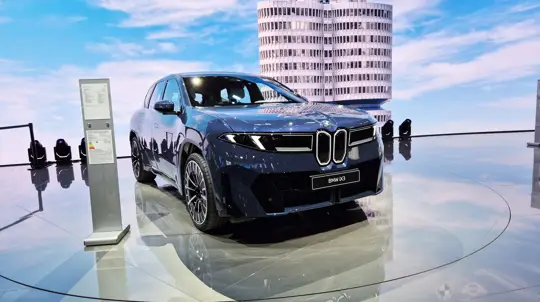 Новый BMW iX3 проезжает 700 км: что изменилось и стоит ли ждать
