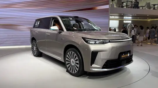 GAC готовит для России роскошный S9: кожа Nappa, дерево и статус флагмана