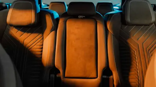 Третий ряд сидений Peugeot открывает новые горизонты для любителей семейных автомобилей
