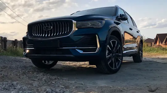 Популярные Geely теряют миллионы: как на одном автомобиле россияне могут разориться на 1,6 млн рублей