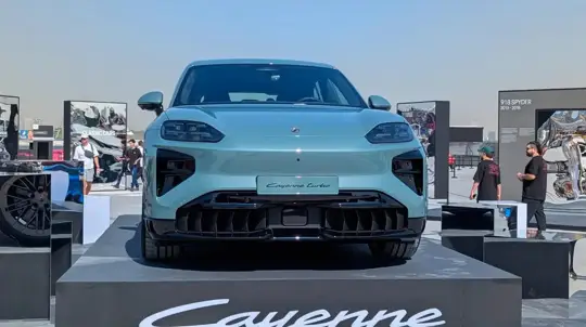 Porsche смешал конфигуратор с Fortnite: зачем спорткару мир геймеров