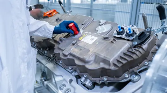 Энергия будущего: BMW запускает производство революционного «Energy Master» для iX5 Hydrogen