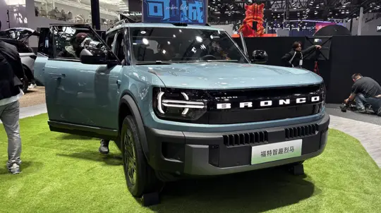 Ford велел срочно поставить машины на стоянку: шаровая может отказать на ходу