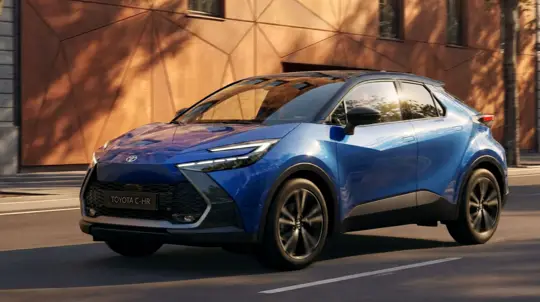 Десять лет на рынке: Toyota обновила C-HR и расширила линейку GR SPORT