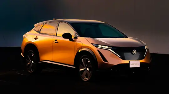Nissan сворачивает Ariya в Европе: электрический SUV уступает место Micra, Juke и Leaf