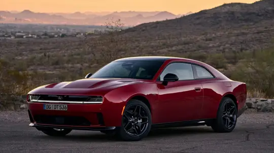 Dodge Charger вернулся в Европу: бензин и EV по цене от €66 тыс.