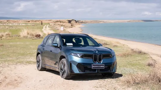 Новый BMW iX3 выдержал снег и горы: запас хода оказался выше 835 км