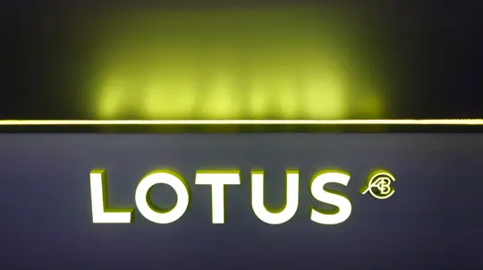 Lotus хочет загрузить Hethel проектами для других марок