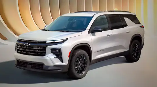 Chevrolet Traverse 2027 обновил салон: новые материалы и натуральный оттенок для дорогих версий