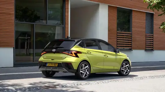Hyundai зовет владельцев в сервис: у i20 проверят тормоза, у Ioniq — батарею