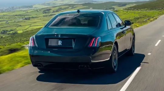 Rolls-Royce превратил Ghost в памятник гонке: будет всего один экземпляр