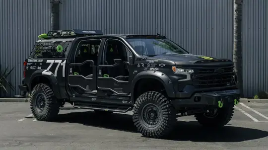 Chevrolet Silverado получил спецверсию Anduril: без оружия, но с серьезным внедорожным видом