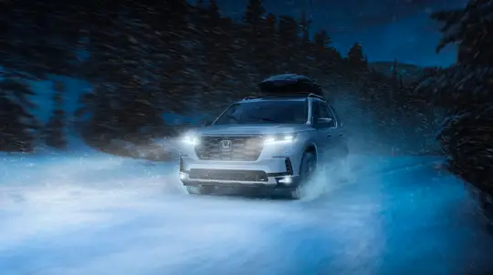 Honda обновляет Pilot, представив очень тёмную версию