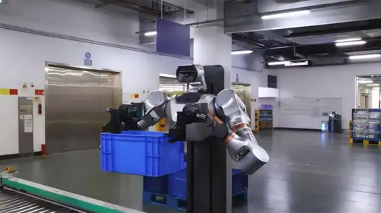 Роботы добрались до батарейных заводов: CATL показала Galbot S1