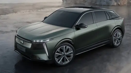 Французский премиум бросает вызов BMW и Audi: до 740 км без ДВС