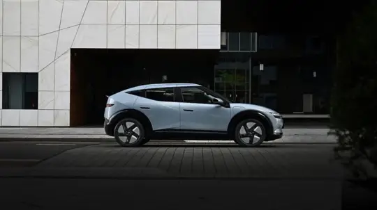 Hyundai показал обычный IONIQ 3: почти 500 км хода и силуэт, которого нет у конкурентов