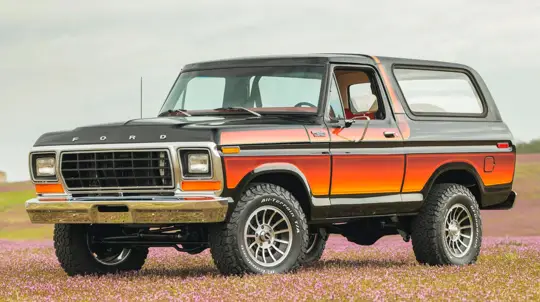 Старые Ford Bronco и Defender стали новым статусным аксессуаром в США