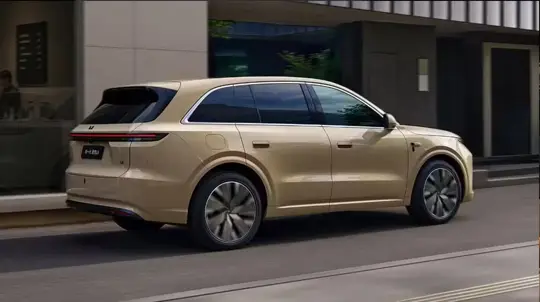 Li Auto нужно спасать свой хит: обновленная модель получит полный привод, 1.5T и батарею 51 кВт·ч