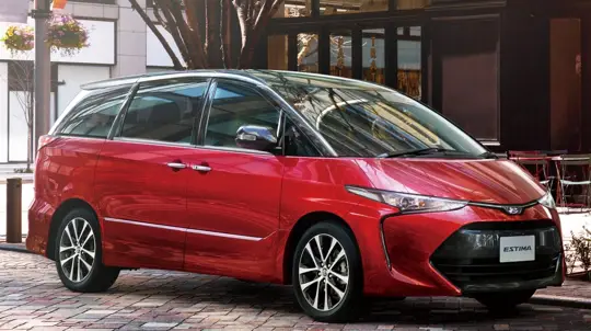 Toyota может вернуть Estima: не роскошь Alphard, а минивэн для езды