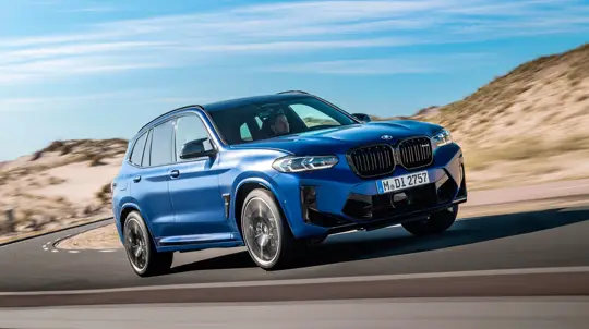 Новый BMW iX4 почти сбросил камуфляж перед ожидаемой премьерой осенью