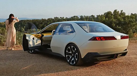 BMW M Vision Neue Klasse: 4 мотора, до 1340 л.с. и новый стиль M
