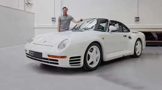 Porsche мечты пилота Формулы-1 продают за миллионы: почему эта 959 Sport так дорога