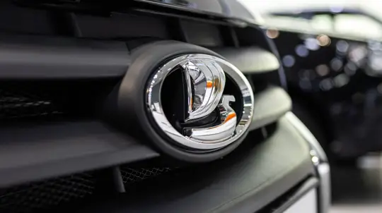 Спортивная искра: АвтоВАЗ патентует новые детали своей будущей модели