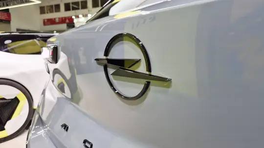 Opel вернется в класс городских машин с электрокаром дешевле LADA Vesta