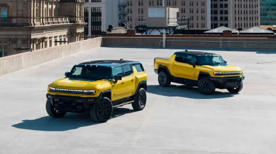 GMC Hummer EV получит «черный как смоль» салон, но важнее другой апгрейд