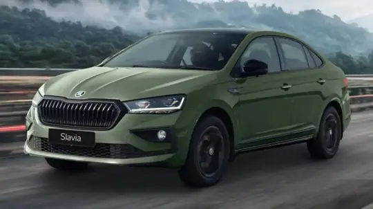 Skoda обновит седан длиной 4,54 метра: 150 л.с., DSG и новая светотехника