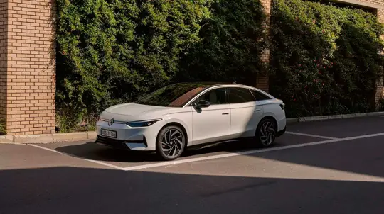 Volkswagen ID.7 стал дешевле на 5000 евро, но потерял 125 км хода