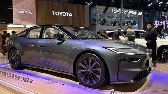 Японские автобренды могут вернуться в Россию не раньше 2027 года, но конкурировать с китайскими машинами им будет сложно
