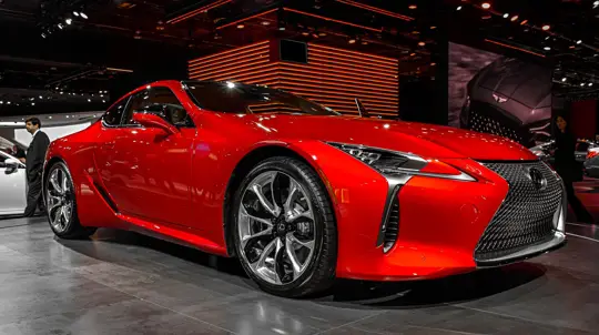 Атмосферный V8, 477 л.с. и задний привод: Lexus прощается с LC