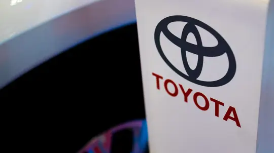 Toyota обновит батарейные линии для 600 тыс. гибридов
