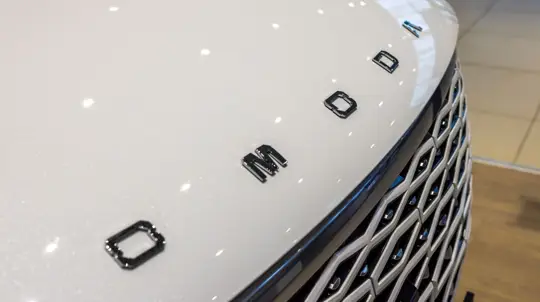 Новый китайский седан от Omoda: привлекательная стоимость и характеристики