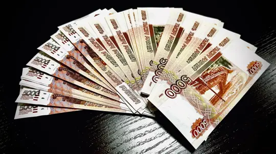 3,51 млн против 1,17 млн рублей: новая машина в РФ уже стоит как три подержанных