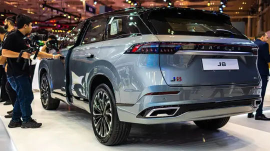 Новый китайский кроссовер Jaecoo: комплектация, цена и дата выхода