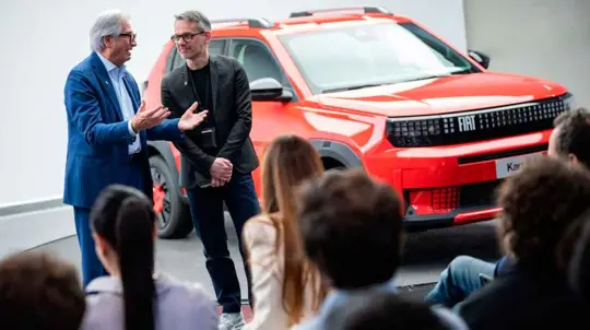 Fiat торопится уже сейчас, а Alfa Romeo оставила главный дебют на конец 2027-го
