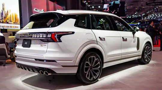 Один кроссовер принес Lynk & Co более 95% российских продаж