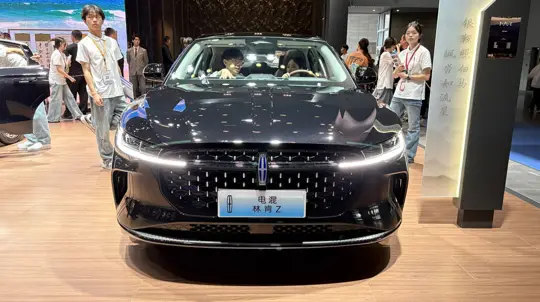 Ford годами вёз Lincoln из Китая — теперь схема оказалась слишком дорогой