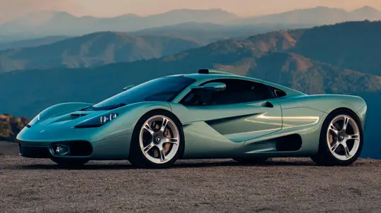 Наследник идеи McLaren F1 стал мягче: Gordon Murray сделал суперкар для дальних поездок