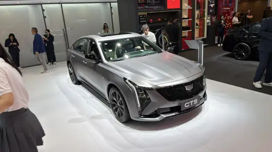 350 рабочих временно покинут завод ради следующего Cadillac CT5